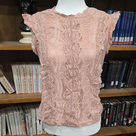 Simplee Apparel Lace Blouse in Soft Pink - Picture 1 of 1